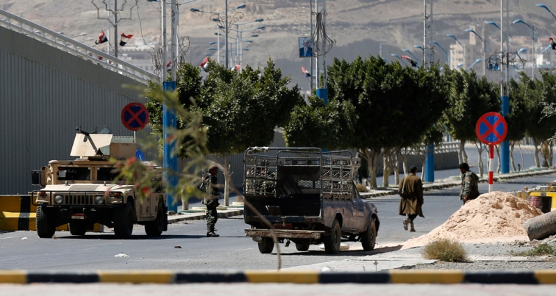 الحوثيون يسيطرون على المقر الرئاسي في اليمن 