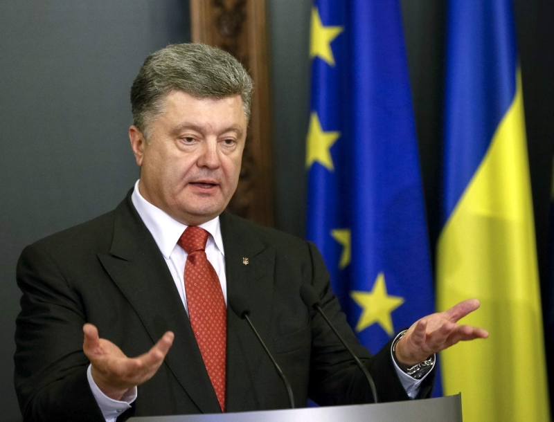 الرئيس الأوكراني يحذر من احتمال اندلاع حرب في بلاده في أي لحظة