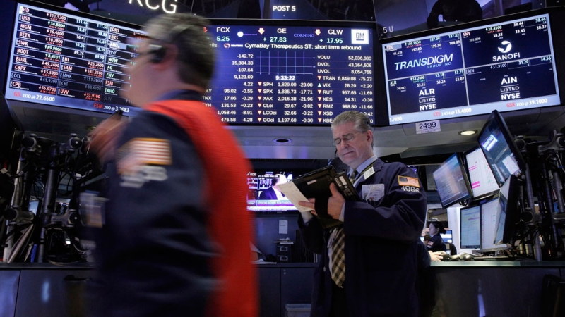 الأسهم الأمريكية تقلص خسائرها لتغلق على انخفاض طفيف

