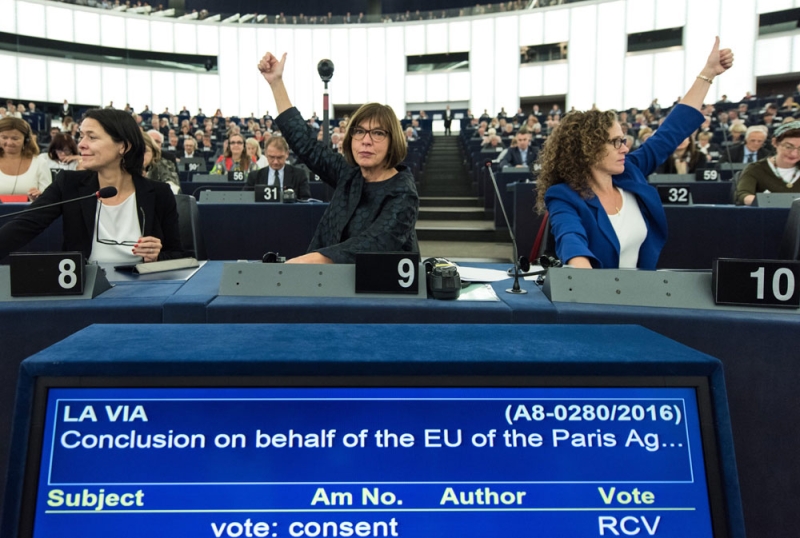 البرلمان الأوروبي يزيل العقبة الأخيرة لتنفيذ اتفاقية باريس للمناخ عالميا