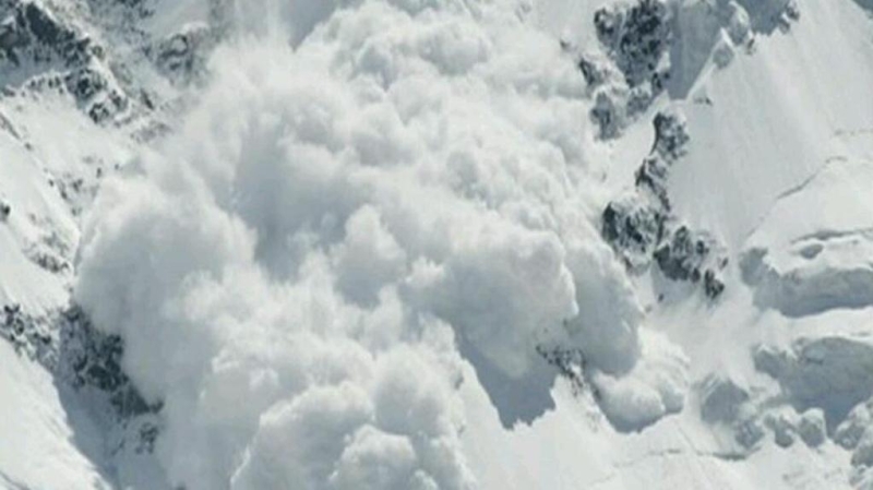 ارتفاع حصيلة ضحايا الانهيار الثلجي في جبل إيفرست إلى 14 قتيلاً
