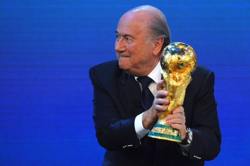 الإمارات: على قطر نبذ «التطرف» لتستحق استضافة كأس العالم