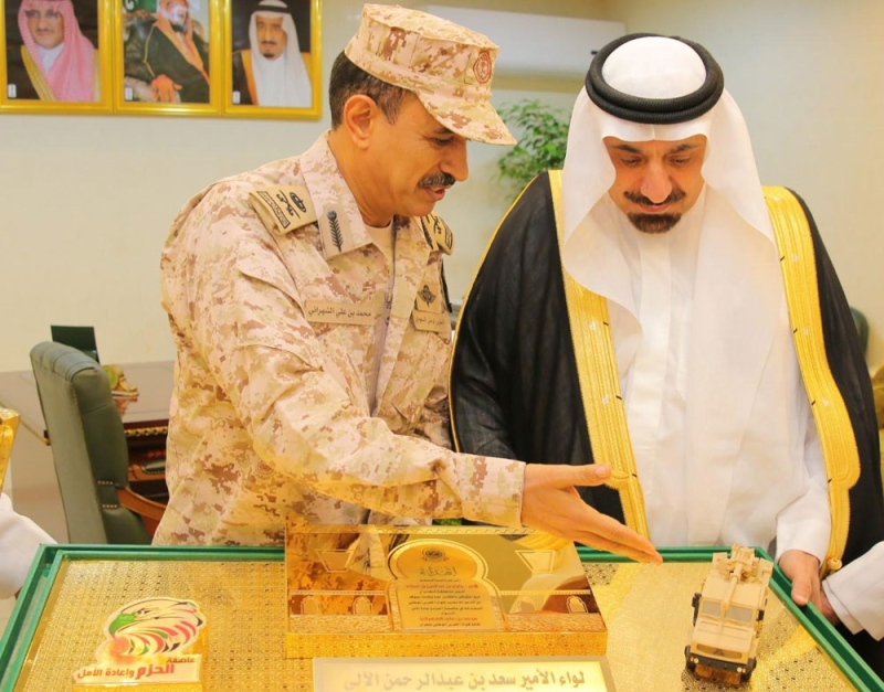 أمير نجران يستقبل قائد لواء الأمير سعد بن عبدالرحمن الآلي بالحرس الوطني