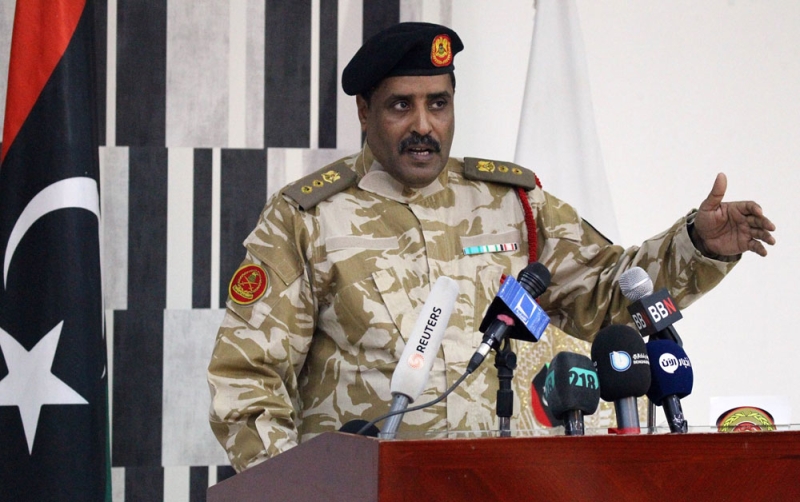 المتحدث باسم الجيش الليبي العقيد أحمد المسماري (رويترز)