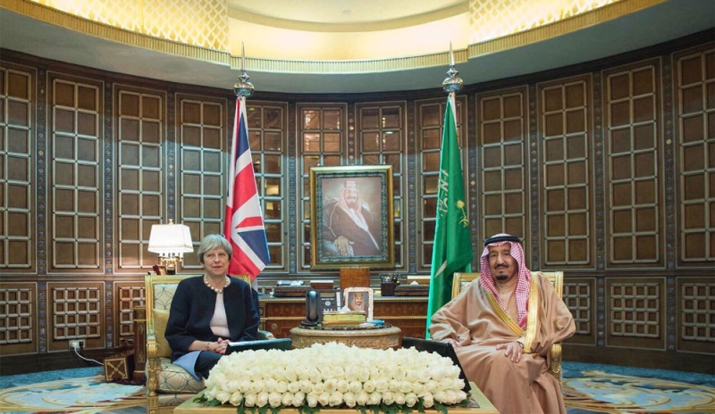الملك ورئيسة وزراء بريطانيا بحثا التعاون المشترك (واس)