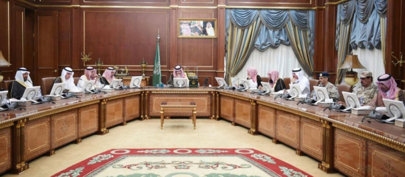  الأمير فيصل بن سلمان يترأس اجتماع لجنة الحج في المدينة 