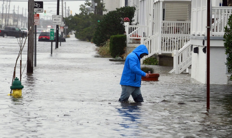 أوباما يعلن الطوارئ في ساوث كارولاينا بسبب فيضانات