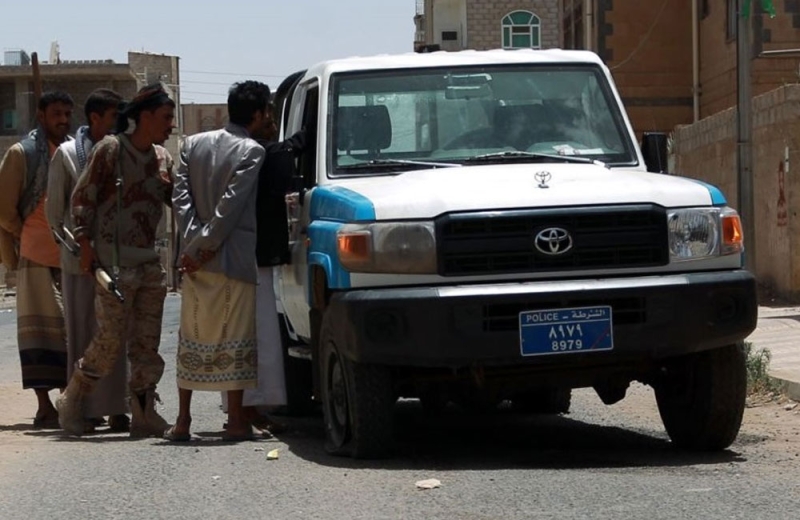  الاشتباكات تجددت بين الانقلابيين في الحي السياسي والمناطق المجاورة وسط صنعاء (أ.ف.ب)