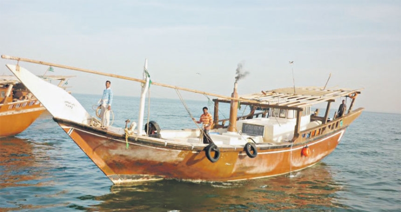 خفض فترة الصيد يهدد المراكب الكبيرة بالخسائر 