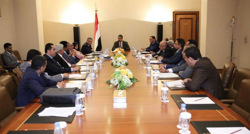 مجلس الوزراء اليمني يقف أمام تقارير عن الأوضاع الاقتصادية والإعلامية والإغاثية