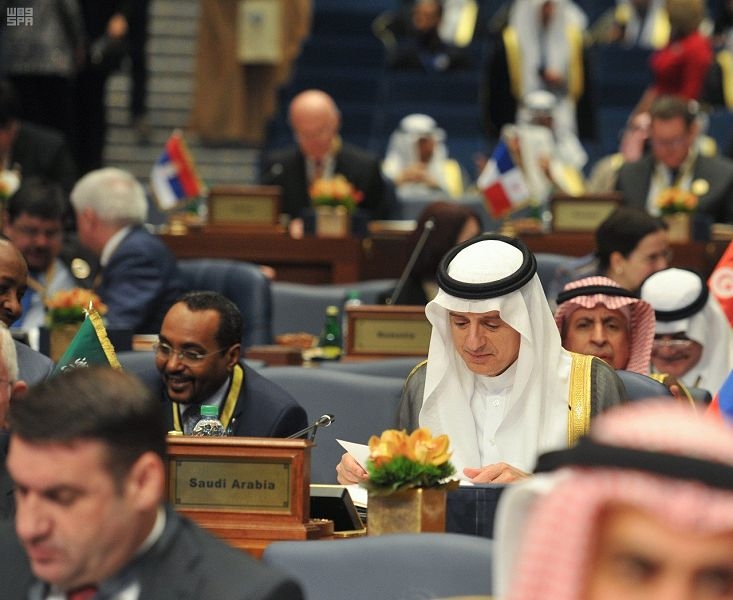 وزير الخارجية يشارك في اجتماع للتحالف الدولي لمحاربة داعش الإرهابي في الكويت
