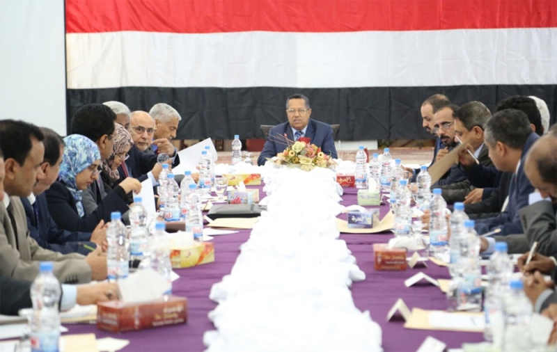 الحكومة اليمنية تطالب التحالف العربي تقديم شكوى لمجلس الأمن عن اختراقات إيران في اليمن
