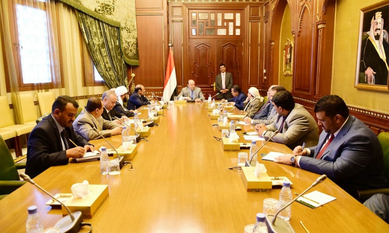 الحكومة اليمنية تؤكد رفضها لاية أفكار تتنافى مع مرجعيات السلام