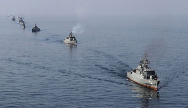 سفن حربية إيرانية (رويترز - أرشيف) 