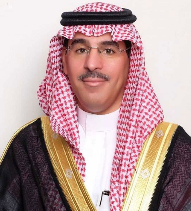 وزير الثقافة والإعلام يؤكد استعداد الوزارة لتوظيف الإعلاميين العائدين من قطر
