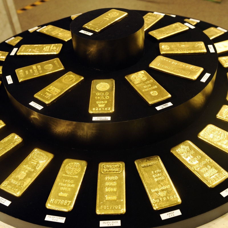 الذهب يصعد لأعلى مستوى في أكثر من أسبوع مع إبقاء الفائدة الأمريكية