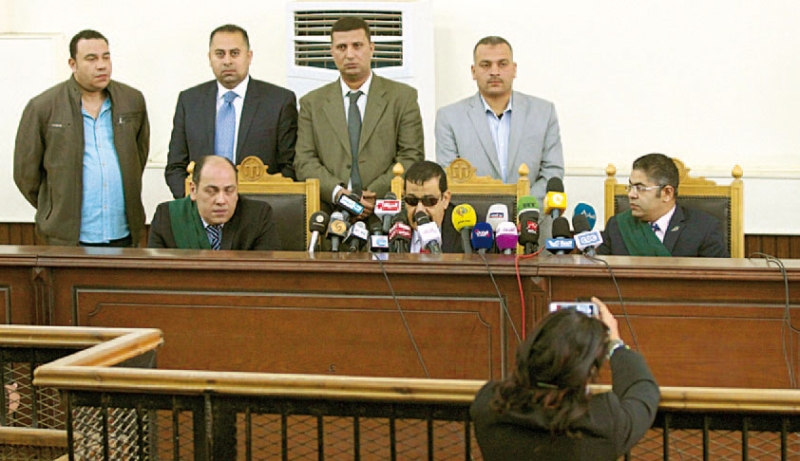 محكمة جنايات القاهرة تقضي بالإعدام لبديع و13 من قيادات الإخوان	