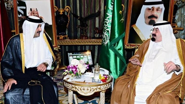 أمير قطر يبعث برقيات عزاء في وفاة الملك عبدالله بن عبدالعزيز