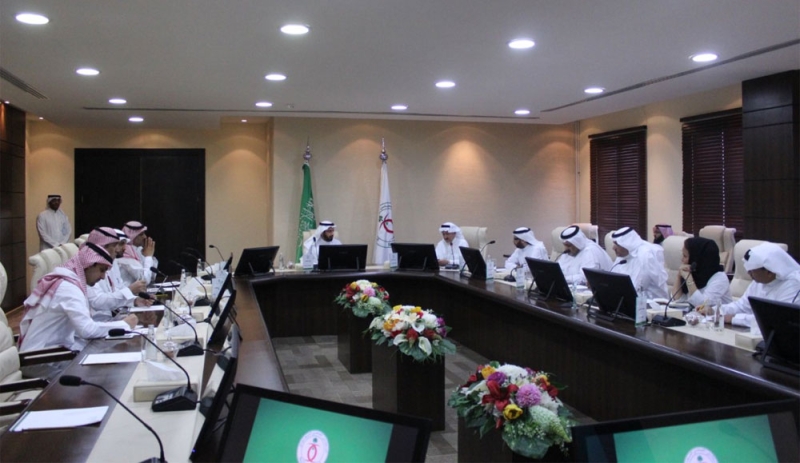 وزير الصحة يتفقد برامج ومشاريع وأعمال المجلس الصحي السعودي