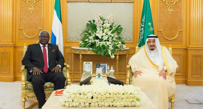 خادم الحرمين الشريفين يعقد جلسة مباحثات مع رئيس جمهورية سيراليون