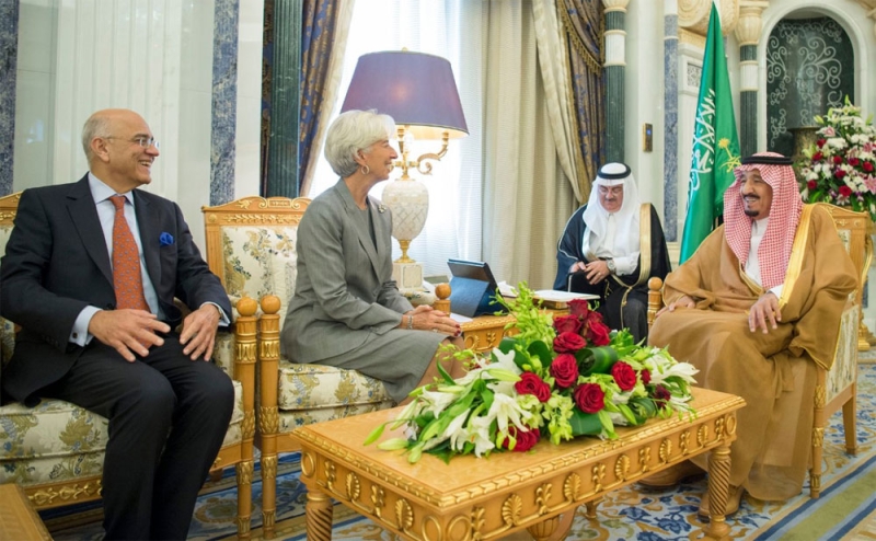  خادم الحرمين يستعرض التعاون بين المملكة وصندوق النقد الدولي