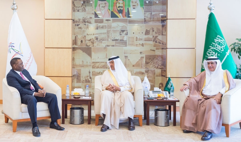 الأمير سلطان بن سلمان يلتقي رئيس منظمة الطيران المدني ووزير النقل