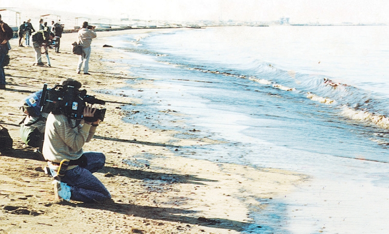 مساحات كبيرة من الشواطئ تضررت من حرب الخليج (أرشيفية)