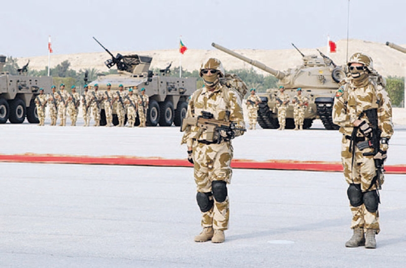  أفراد من قوات الجيش البحريني 