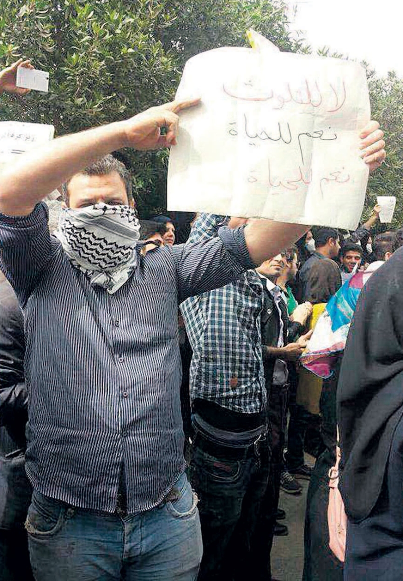 حملة اعتقالات إيرانية مسعورة عقب مظاهرات الأحواز