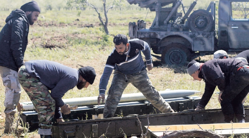  قوات تابعة لحركة أحرار الشام تقصف مواقع النظام في أطراف جسر الشغور