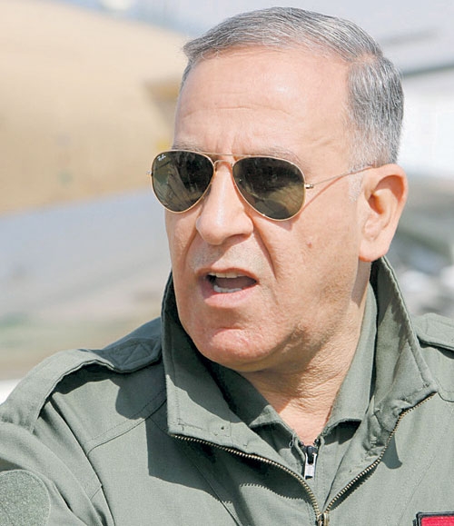 خالد العبيدي وزير الدفاع العراقي