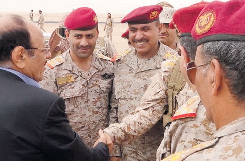 نائب الرئيس اليمني عند وصوله مدينة مأرب (اليوم)