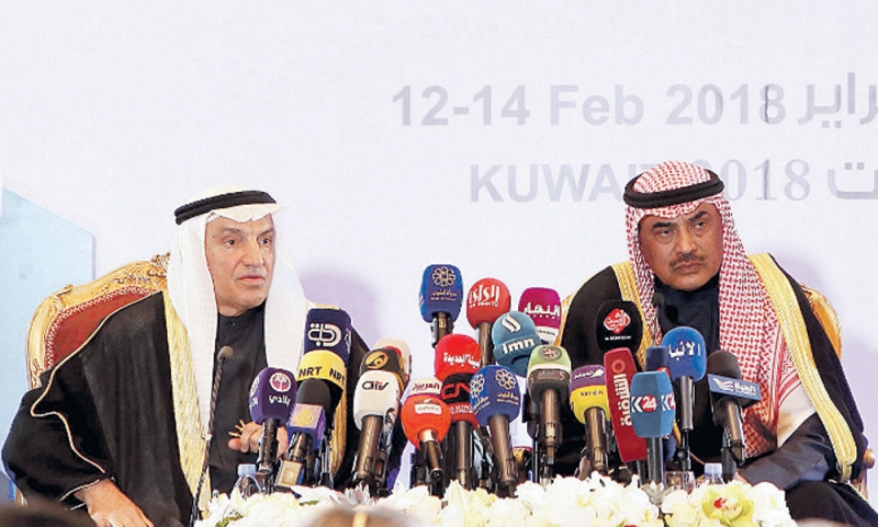 وزير الخارجية الكويتي خلال المؤتمر الدولي لإعادة إعمار العراق (أ.ف.ب) 