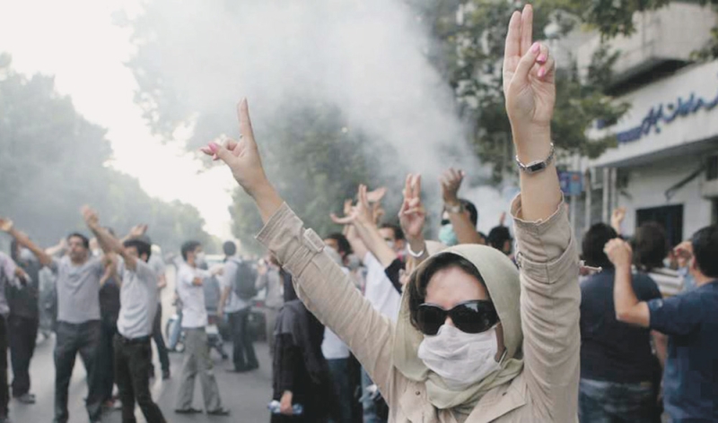 انتفاضة المواطنين الإيرانيين تواصل التصعيد ضد نظام الملالي (المعارضة الإيرانية)