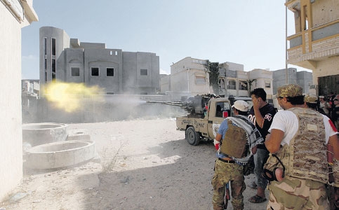 القوات الليبيبة تضيق الحصار على التنظيم بالحي رقم «1» وسط سرت