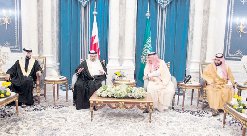  الأمير محمد بن نايف خلال استقباله ولي عهد البحرين
