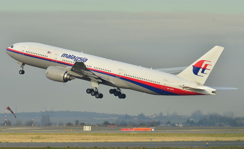 ماليزيا تعلن رسميا أن فقدان الطائرة في مارس الماضي كانت نتيجة حادث
