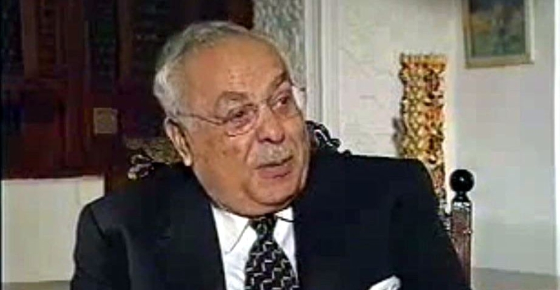 وفاة وزير الثقافة والإعلام المصري الأسبق عبد القادر حاتم عن 97 عاما
