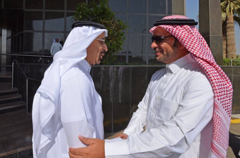 وزير الطاقة، ورئيس مجلس إدارة أرامكو السعودية يستضيف وزير الإسكان في مقر الشركة بالظهران.
