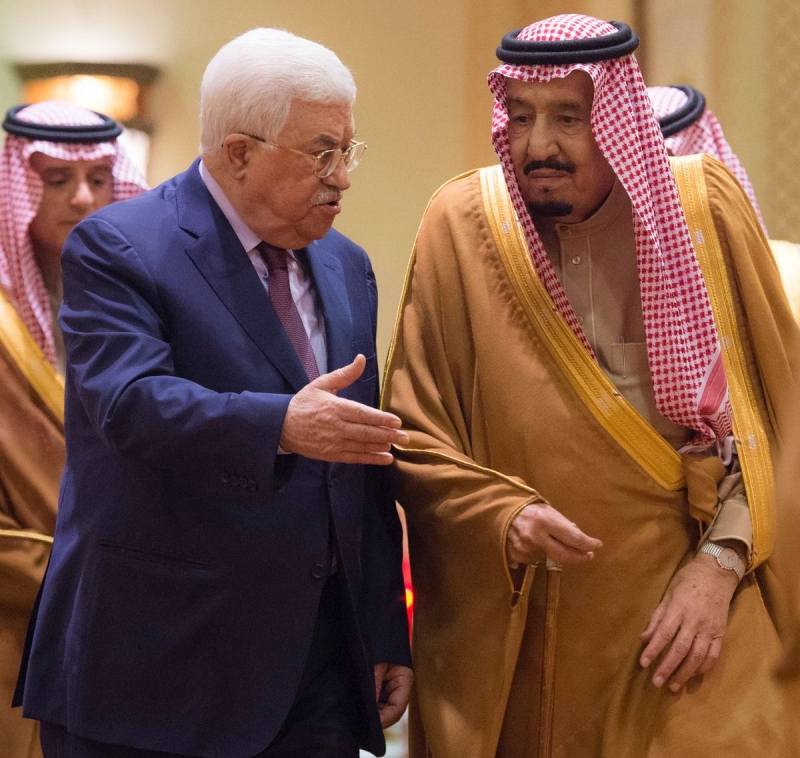 خادم الحرمين الشريفين يستقبل الرئيس الفلسطيني