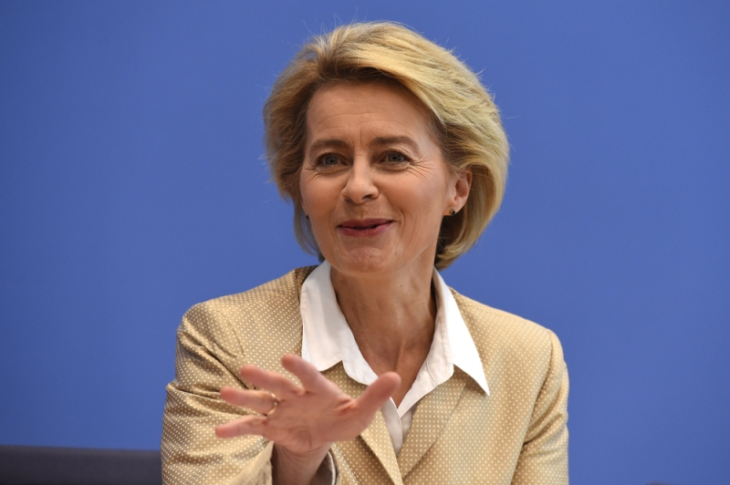  وزيرة الدفاع الألمانية أورزولا فون دير لاين