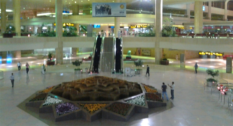 «إخلاء وإيواء» افتراضي بمطار الملك فهد الدولي بعد غد
