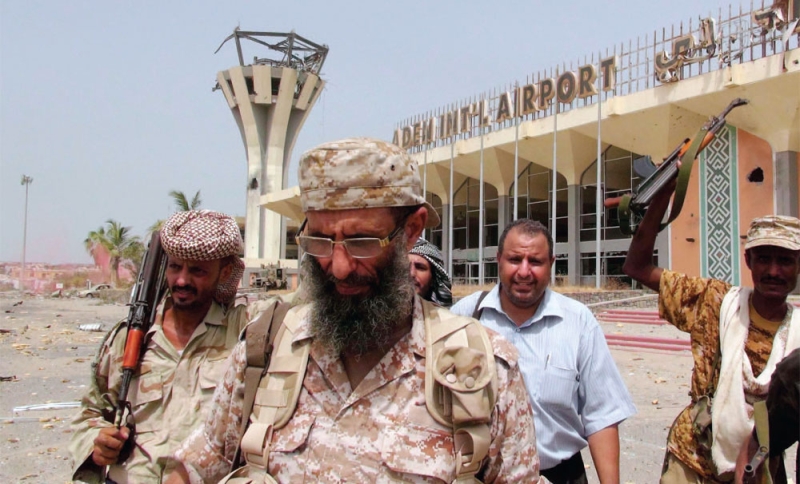  قوات المقاومة تسيطر على مطار عدن
