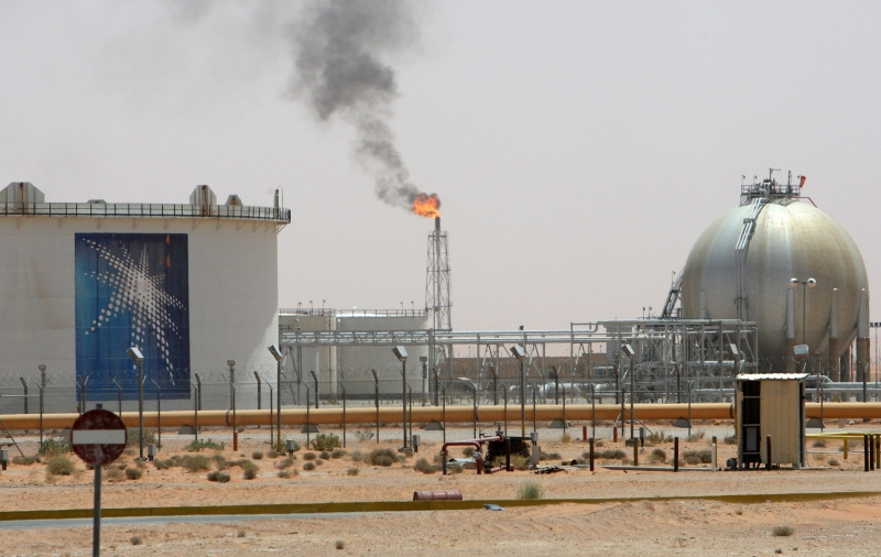 إمدادات النفط السعودي للصين لن تتغير في 2015
