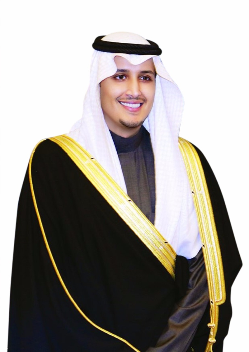  الأمير أحمد بن فهد بن سلمان يعزي رئيس أرامكو السعودية في وفاة شقيقه
