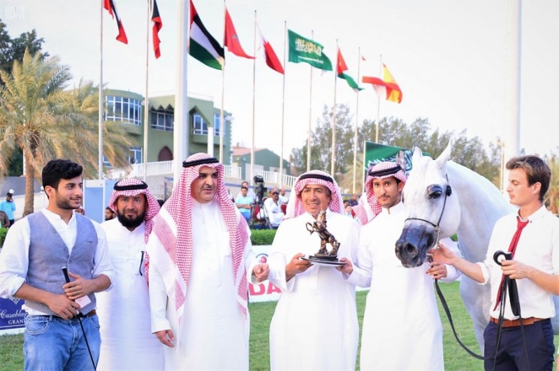 أمير مكة يتوج الفائزين فى بطولة «جمال الجواد العربي»
