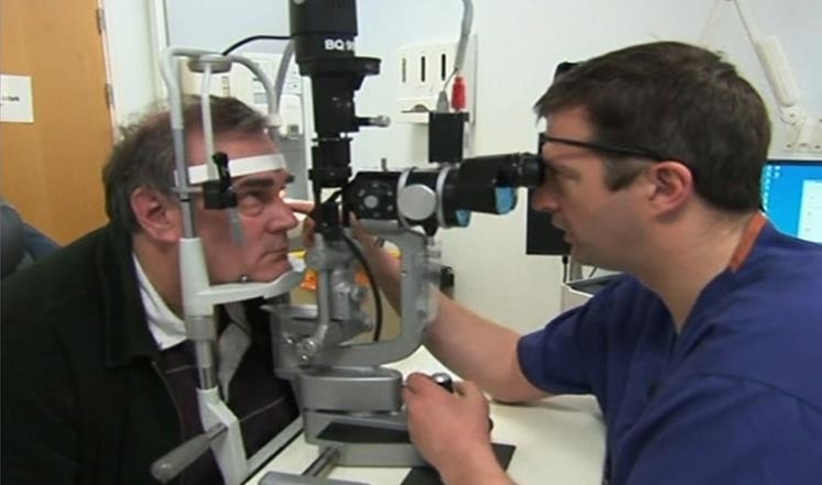 عقار جيني جديد لعلاج البصر بــ 850 ألف دولار
