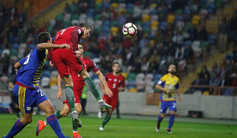 رونالدو يسجل أربعة أهداف ويقود البرتغال لفوز ساحق على اندورا
