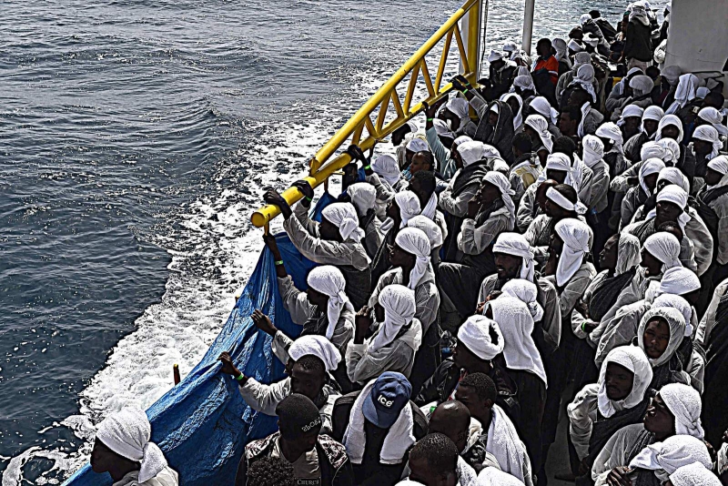 غرق ما لا يقل عن 700 مهاجر في البحر المتوسط خلال أسبوع
