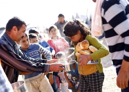  برنامج الغذاء العالمي : 30 مليون دولار أسبوعيا حاجة اللاجئين السوريين من إعانات